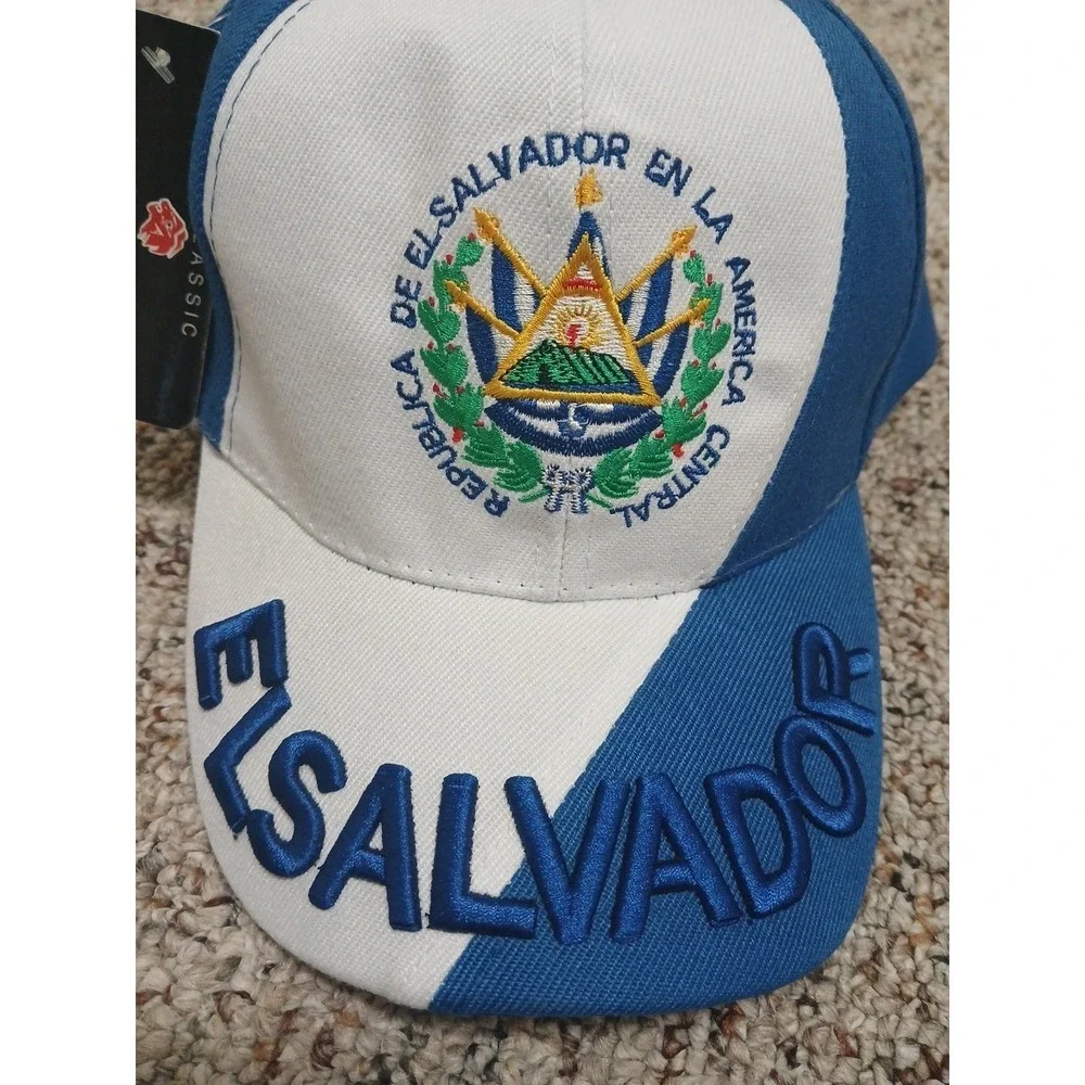 El Salvador Blue Cap Embroidered Shield | Gorra bordada de El Salvador Escudo